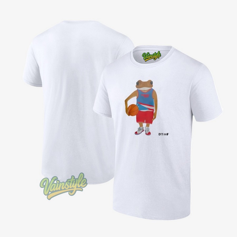 Bad Bunny Debí Tirar Más Fotos Concho Basketball T-Shirt Bad Bunny Debí Tirar Más Fotos Concho Basketball T-Shirt