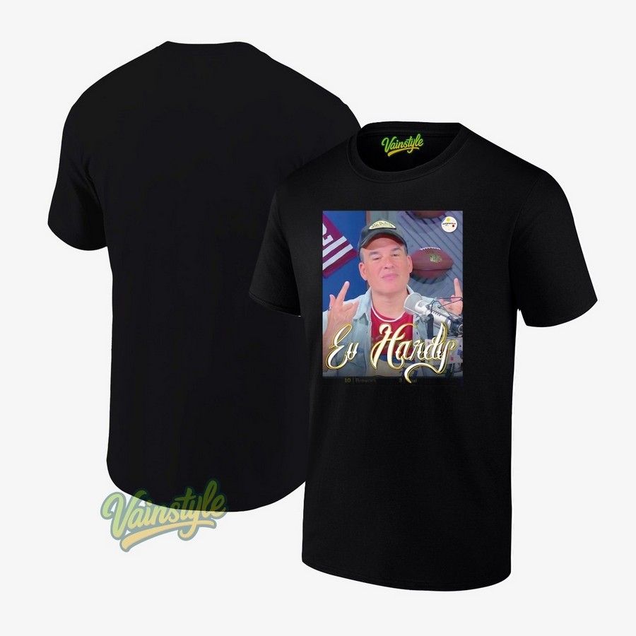 Ev Hardy NFL football photo T-Shirt Ev Hardy NFL football photo T-Shirt