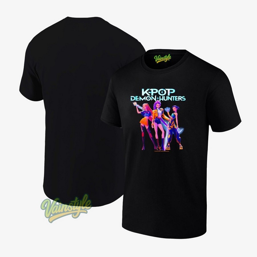 Huntrix Heroic Poses Group Shot T-Shirt Huntrix Heroic Poses Group Shot T-Shirt