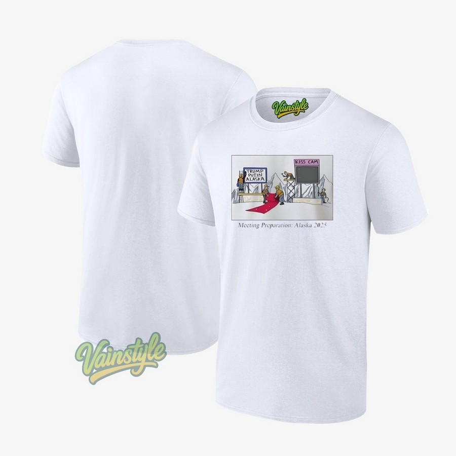 Trump Putin Meeting Preparation Alaska 2025 Concert Kiss Cam T-Shirt Trump Putin Meeting Preparation Alaska 2025 Concert Kiss Cam T-Shirt