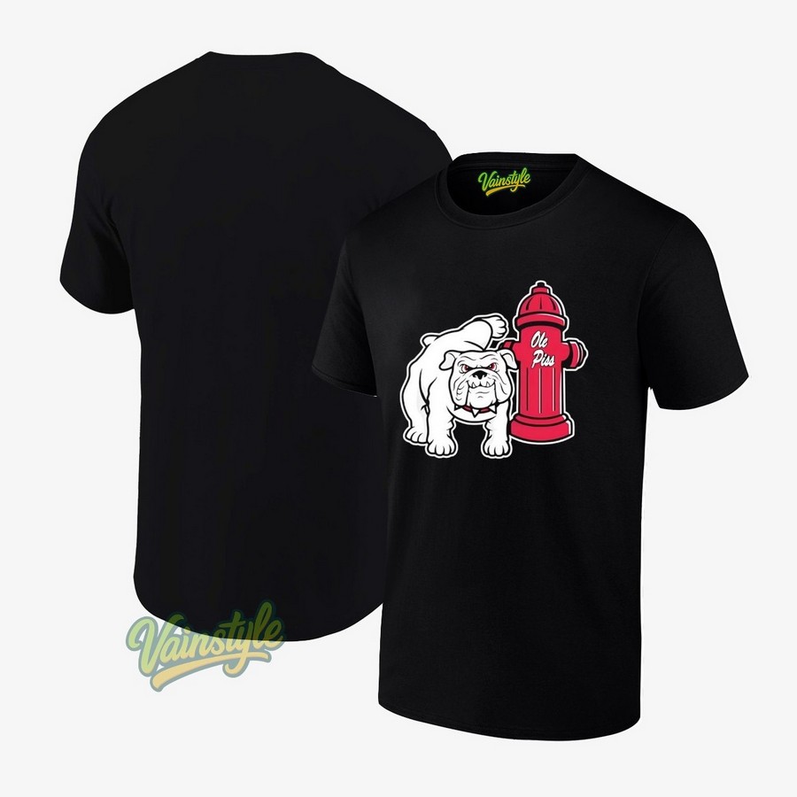 Georgia Bulldogs Pee On Ole Miss Rebels T-Shirt