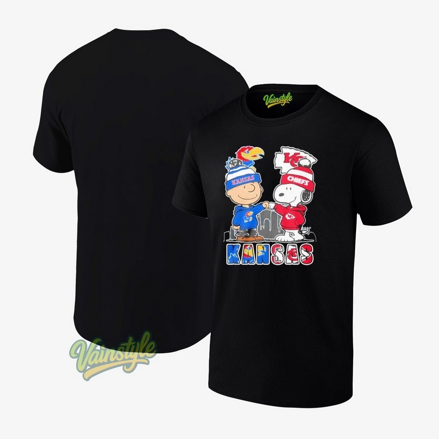 Kansas Jayhawks Kansas City Chiefs Peanuts Happy Christmas 2025 T-Shirt