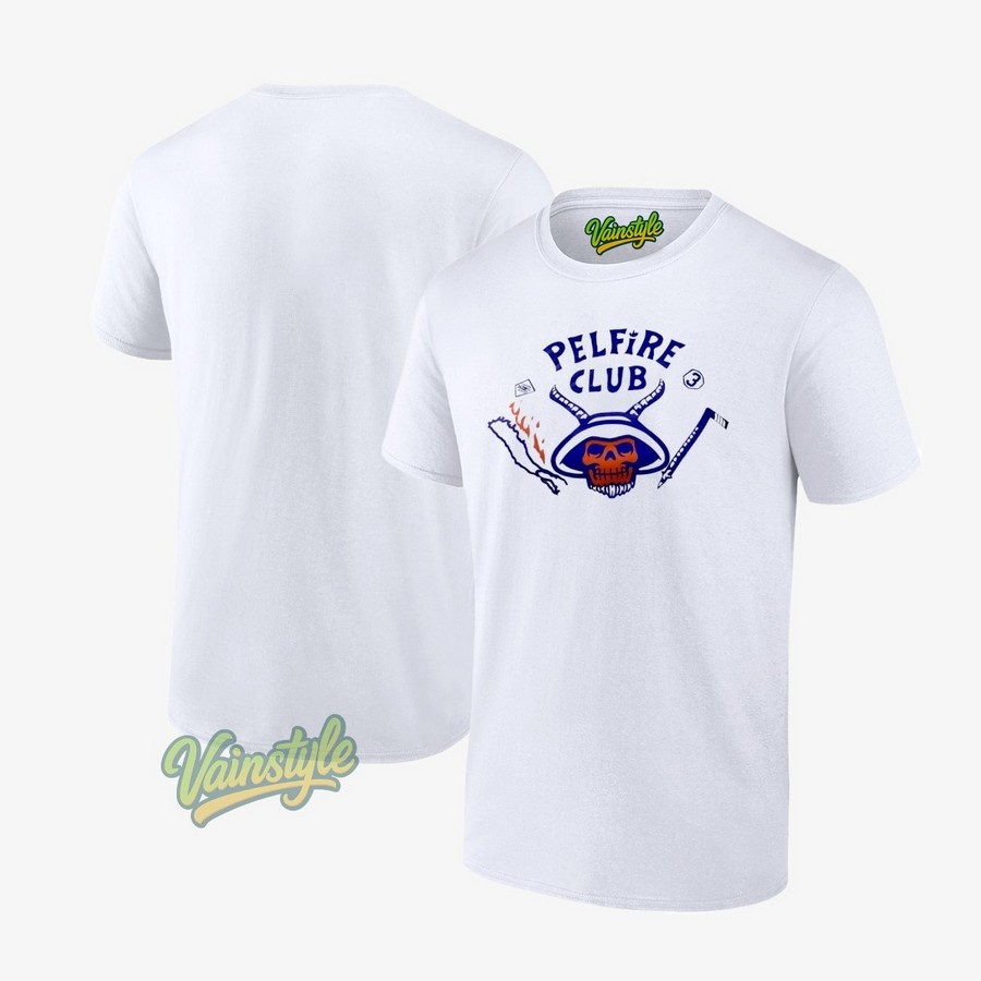 Pelfire Club Skull Bridgeport Islanders Hockey T-Shirt Pelfire Club Skull Bridgeport Islanders Hockey T-Shirt