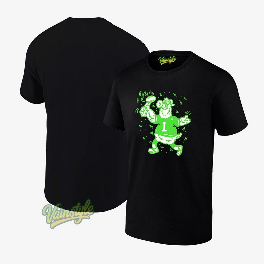 Phillie Phanatic Philadelphia Phillies Mascot Style Of Eagles Football T-Shirt Phillie Phanatic Philadelphia Phillies Mascot Style Of Eagles Football T-Shirt