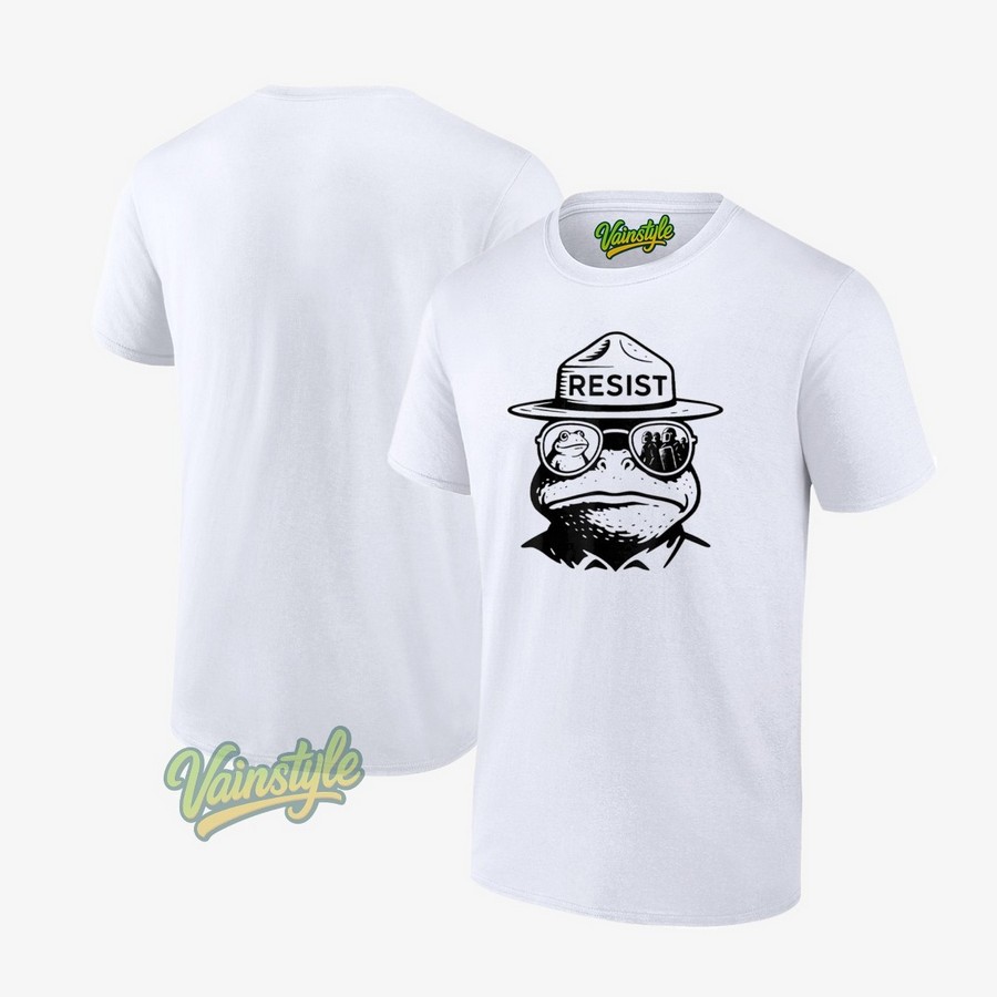 Portland Frog Funny City Art T-Shirt